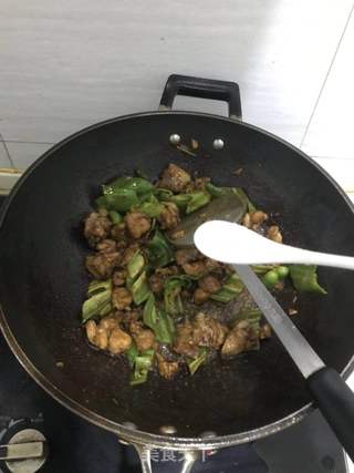 辣炒鸡腿的做法步骤：7