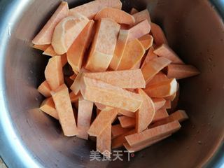 椰蓉地瓜条的做法步骤：2