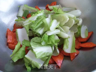 油菜炒胡萝卜的做法步骤：4