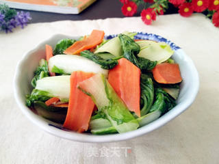 油菜炒胡萝卜的做法步骤:7