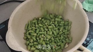 家常下饭菜肉末豆角的做法步骤:7