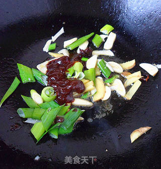 酱烧鲫头鱼的做法步骤:5
