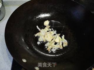 白菜炒虾仁的做法步骤:3