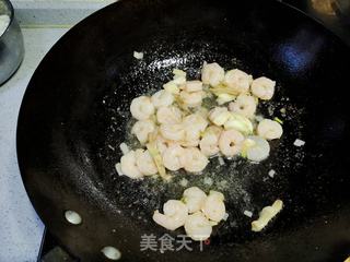白菜炒虾仁的做法步骤:4