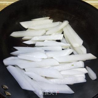 牛肉丸子炖萝卜的做法步骤:4