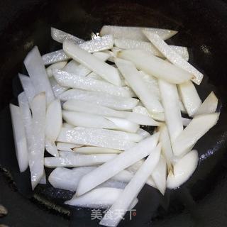 牛肉丸子炖萝卜的做法步骤:5