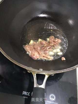 青椒豆干炒肉丝的做法步骤：4