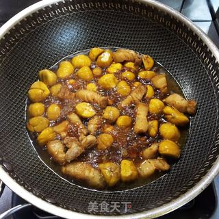 板栗红烧肉的做法步骤：6