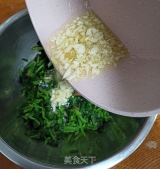 蒜油拌菠菜的做法步骤：6