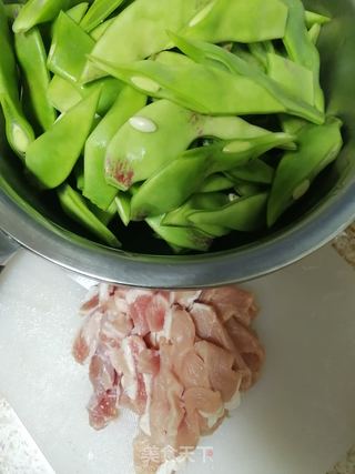五花肉烧扁豆的做法步骤：3