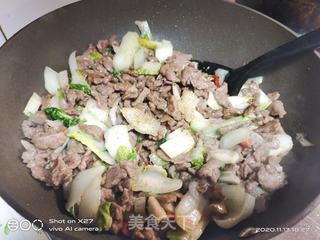 菜梗炒牛肉的做法步骤:10
