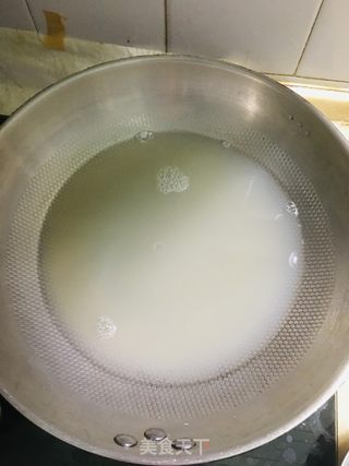 海鲜汤的做法步骤：3