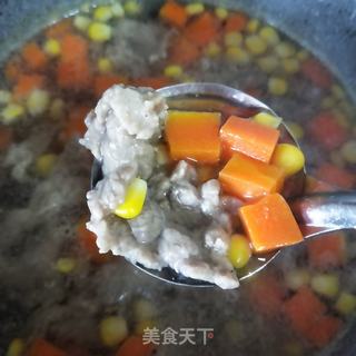 胡萝卜玉米牛肉汤的做法步骤：6