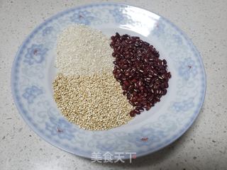 藜麦红豆红薯甜粥的做法步骤：2