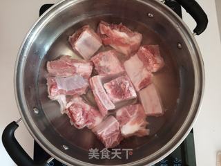 土豆炖排骨+花卷一锅出的做法步骤:4