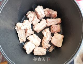 土豆炖排骨+花卷一锅出的做法步骤:6