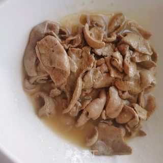 猪肝炒木耳的做法步骤:4