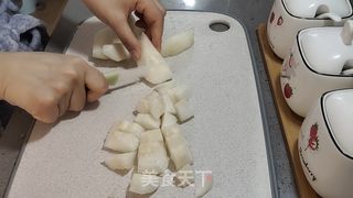 润肺养颜冰糖雪梨银耳羹的做法步骤:6