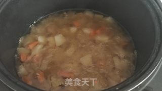 润肺养颜冰糖雪梨银耳羹的做法步骤:8