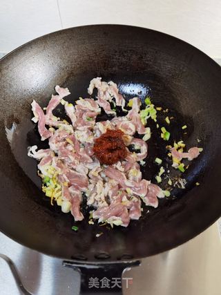 鱼香肉丝的做法步骤:11