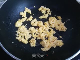 黄芽菜鸭蛋炒米粉的做法步骤：6