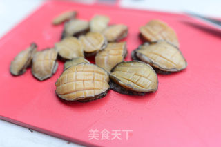 软糯不腻入口即化的【鲍鱼红烧肉】的做法步骤：2