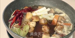 啤酒鸭丨肉质软烂不柴祛热祛火还有丝丝麦芽香的做法步骤:4