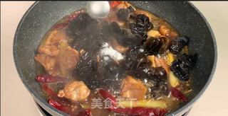 啤酒鸭丨肉质软烂不柴祛热祛火还有丝丝麦芽香的做法步骤:5