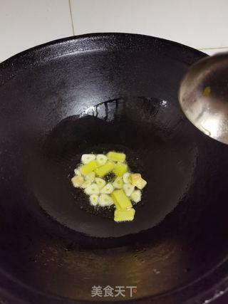 雪菜笋片汤的做法步骤:2