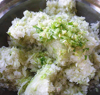 大白菜素煎饺的做法步骤:2
