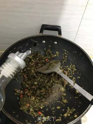 咸菜炒肉丝的做法步骤：5