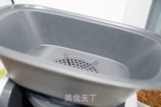 蒜蓉粉丝蒸蚝肉的做法步骤:9