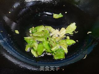 牛筋烧土豆的做法步骤：3