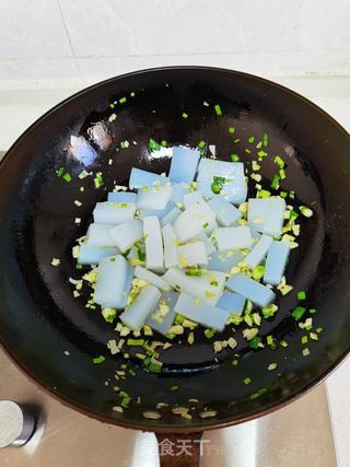 炒凉粉的做法步骤:6
