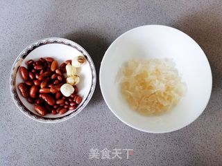 软糯香甜的八宝粥的做法步骤:2