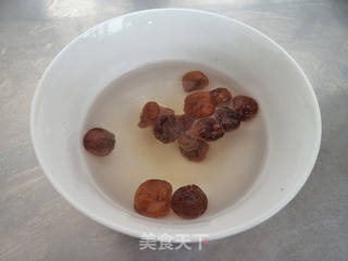 糖粥藕 的做法步骤:2