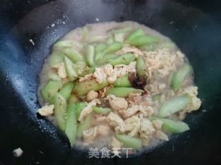 丝瓜炒鸡蛋的做法步骤：7