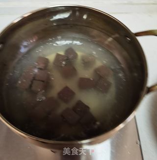 鸭血炖豆腐的做法步骤:4
