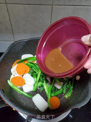 青菜胡萝卜炒年糕的做法步骤:12