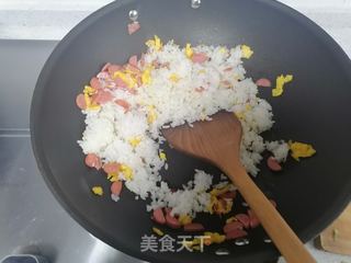 香肠炒饭的做法步骤：5