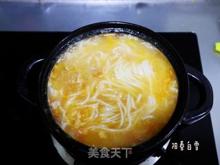 砂锅牛肉番茄米线❤️(一款简单营养的做法)的做法步骤:11