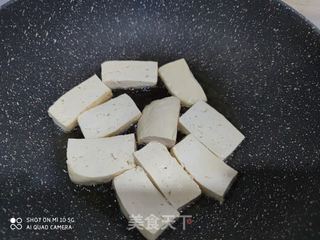 猪肉白菜炖粉条的做法步骤:2