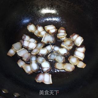 腊肉炒花菜 的做法步骤:4