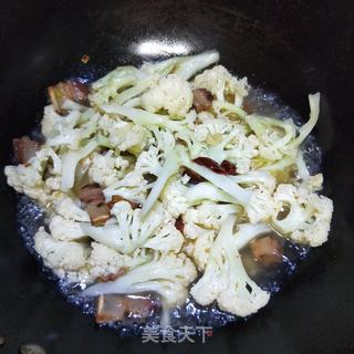 腊肉炒花菜 的做法步骤:8
