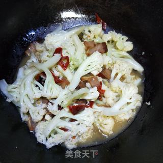 腊肉炒花菜 的做法步骤:9
