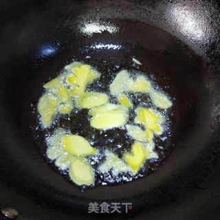 黄花菜炖鸡煲的做法步骤:6