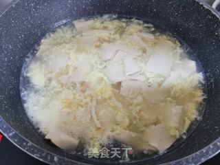 嫩豆腐蒜苗汤的做法步骤:8