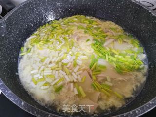 嫩豆腐蒜苗汤的做法步骤:9