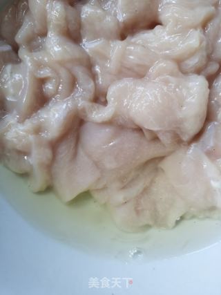 鱼香鸡片的做法步骤:4