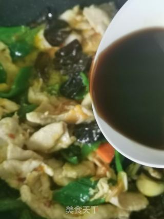 鱼香鸡片的做法步骤:13